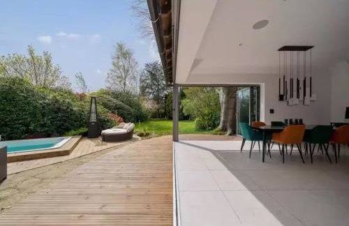 Country Manor Pool & Spa Games Room Cinema - Photo 1