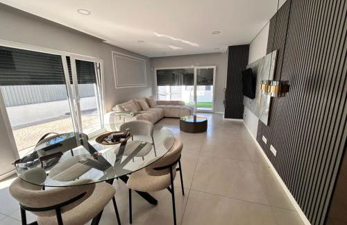 MoradiaT4 com piscina - Foto 19