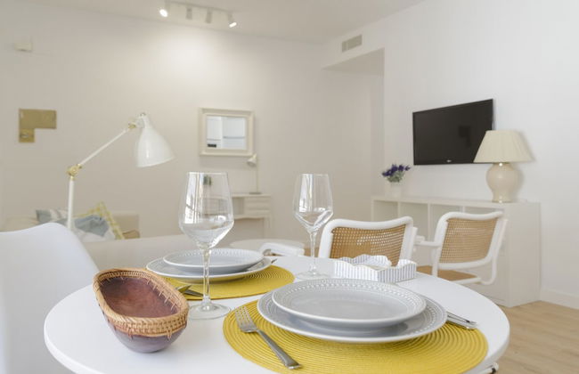 Deluxe Apart. Plaza de La Trinidad - Photo 11