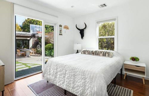 Sun-Drenched Spanish Manor Home in Mar Vista - Foto 31