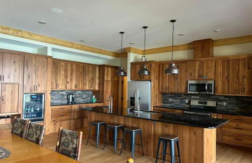 The Lodge at Pine Cone Lodge for Large gatherings! - Foto 41