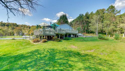 Peaceful 1-Acre Parksville Home Large Deck and Yard - Foto 1