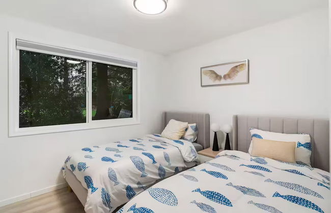 Comfortable Kirkland Home for Family & Remote Work - Photo 5