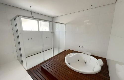 Mansão Cinematográfica em Condomínio- Granja Viana - Foto 36