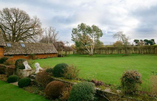 Granary at Rectory Farm - Photo 3