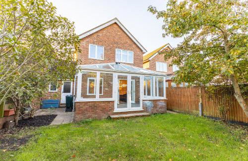 5 Bed House Heathrow Egham Virginia Water Sleeps 7 or Up To 8 If Sharing Beds, Mid To Long Term Bookings Welcome - Foto 18