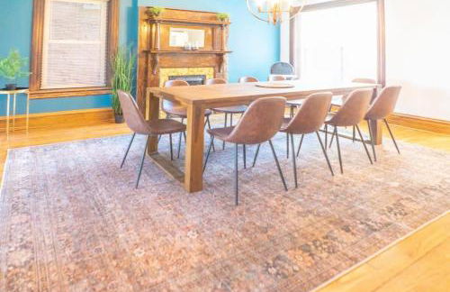 Elegant Shaw 5BR with Comfort in Mind ABODEbucks - Photo 11