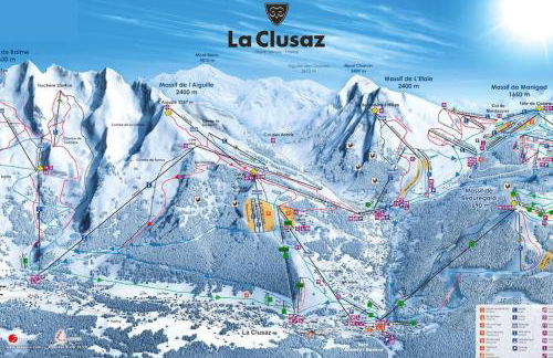 Appartement domaine la Clusaz Manigod avec terrasse sur les pistes de ski - Photo 20