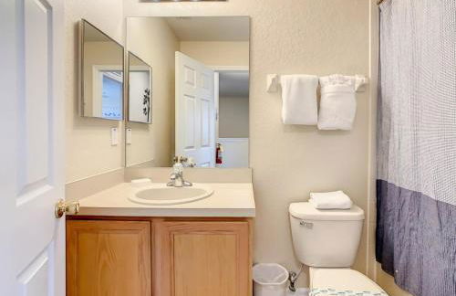 Spacious Regal Oaks Townhome by Disney - Foto 36