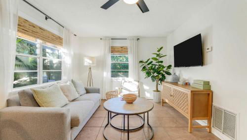 Cottage 2 on Penn - With Pool - Photo 4