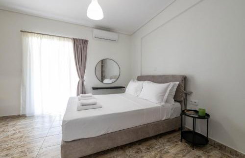 Kalamata Downtown Cuties - Foto 24