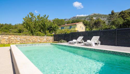 Zen Escape - Private Pool - Photo 3, sunbed