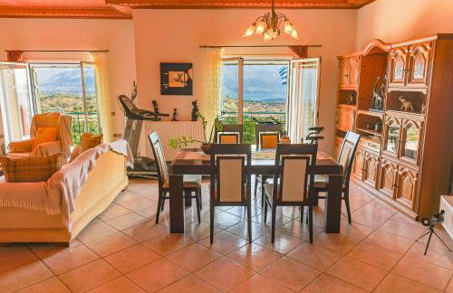 Villa Theano - Family House in Lixouri, Kefalonia - Photo 33