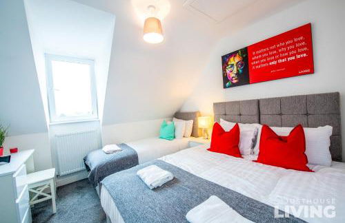 NEW Spacious Modern Townhouse Sleeps 12 Free Parking - Foto 41