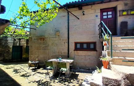 Charming house in Lindoso with terrace and parking included - Foto 2