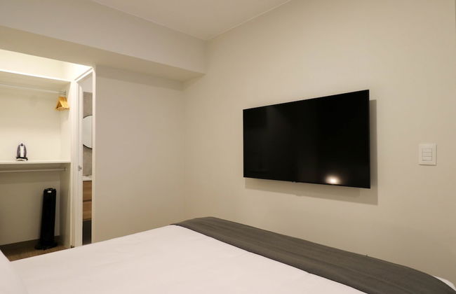 w Sensational 2BR w Balcony in Miraflores - Photo 19