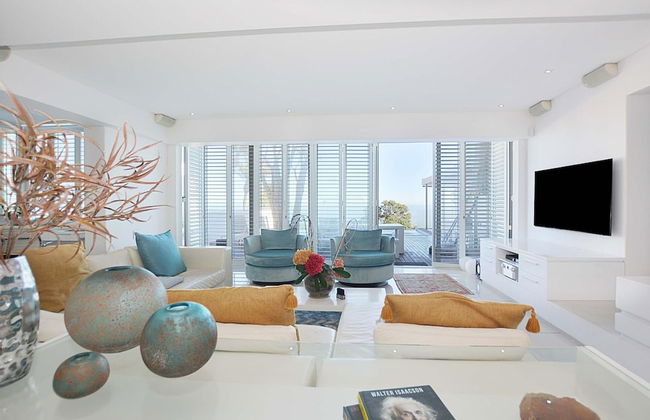 Villa Bleu Blanc in Camps Bay With Pool and Views - Foto 7