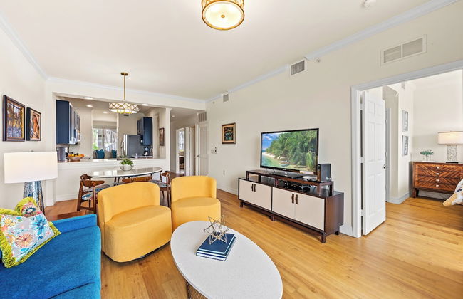 Catina Vacation Rental: Bright 2-BR Condo with Lake Views. Located in Lely Resort with Pool, Hot Tub, and Golf Access. Ideal for Golfers and Beachgoers, Minutes from Naples and Marco Island - Foto 11