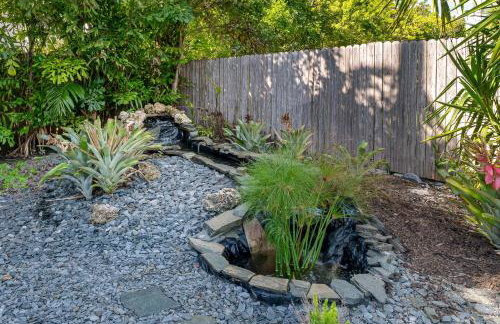 Backyard Oasis 3 Hole Golf Pool Fire Pit - Foto 34