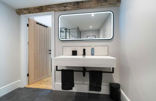 Goytre Hall Self Catering Guest Accommodation - Foto 41