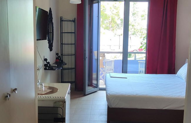 Okeania Seafront Rooms in Kamena Vourla - Foto 74