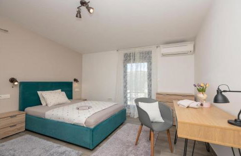 Gorgeous Home In Vrgorac With Wifi - Foto 27