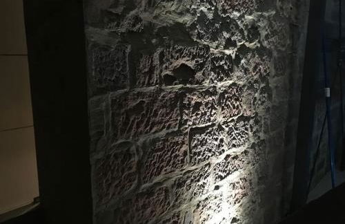 Gîte La Tour des Remparts Pool & Jacuzzi - Foto 24