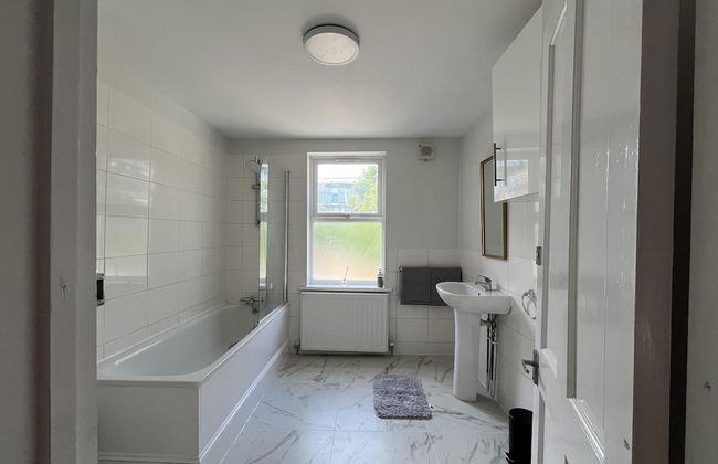 New Spacious 4 Bed Apartment in Kew Bridge - Foto 24