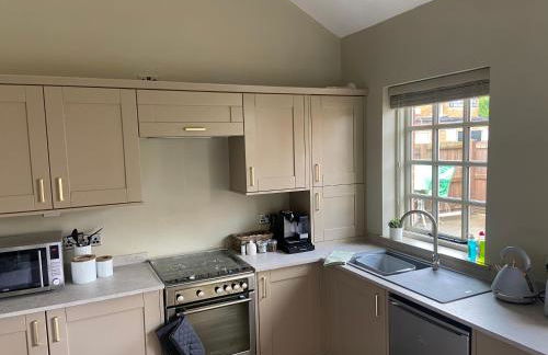 Cosy small cottage in Wirral Merseyside with kitchen - Foto 4