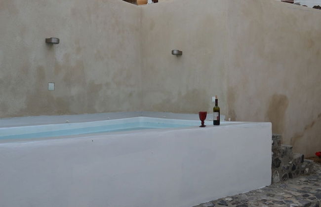 Pyrgos Old winery villa - Photo 25