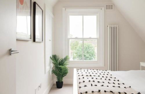 Contemporary 2 Bed Loft Honor Oak, London Apt - Photo 19