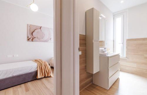 Chiara Apartment 6 guest - Train Station - Parking - Foto 14