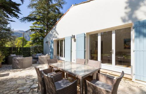 Spacious villa in Tourrettes-sur-Loup with Private Lake access Sleep 16 - Foto 41