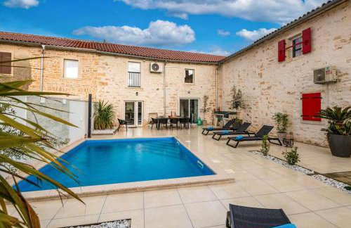 Home story - Photo 22