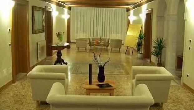 Coin salon dans le hall