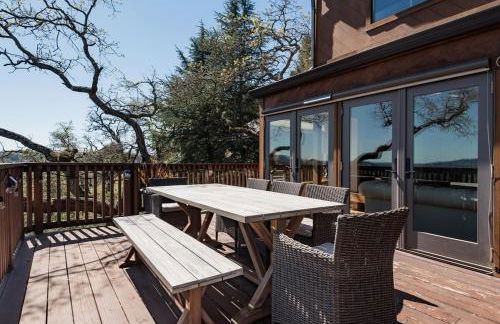 Relax and Rejuvenate- Lafayette Treehouse with Cave Spa, Waterfall, and Incredible Views - Foto 47