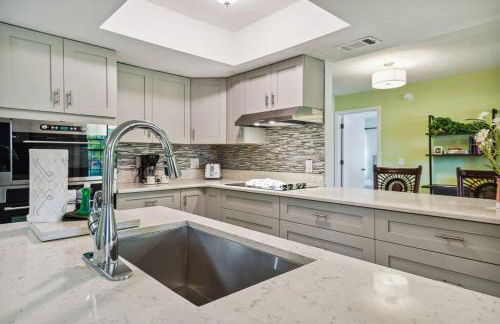 TRANQUILITY! PRIVATE Gated Estate! Boats, RVs OK! Has Separate Apt, Fishing, Hiking, LOW Rates! - Foto 57