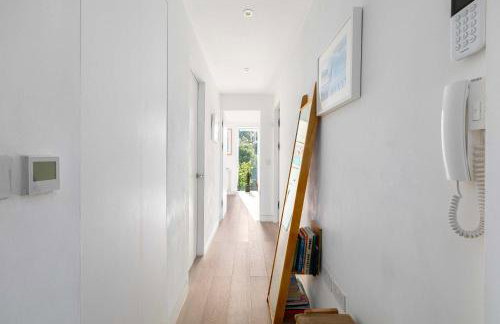 Modern Shoreditch 2 Bedroom Penthouse With Lift & Large Balcony Suit Family Sleeps 4 - Foto 20
