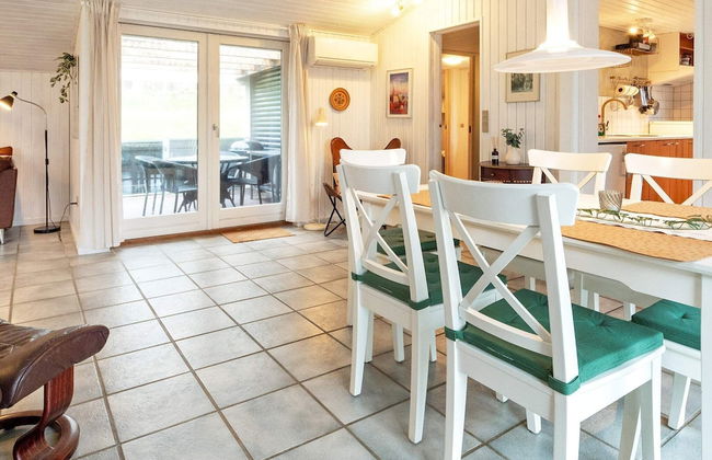 5 Person Holiday Home in Thyholm - Photo 15