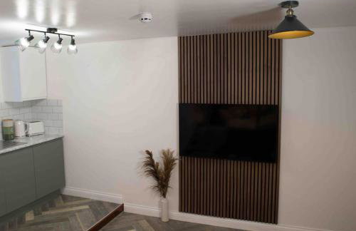 Stylish Studio Apartment on Torquay Harbourside! - Photo 12