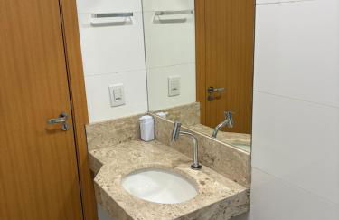 Flat Confortavel com Ar e Prox Shopping e Centro - Foto 10