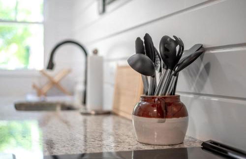 Chapel Hill Roots - Northside Historic Home - Foto 31