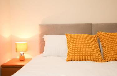 Inviting 2-Bed apartments - Perfect for Contractors & Business Travellers Parking - Wi-Fi - Netflix - Foto 42