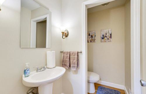 Bloomfield Retreat with Pool 6 Mi to Riverside Park - Foto 20