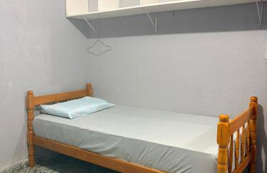 Residencial Casas 1 e 2 quartos Tv Ar Estacionamento Wifi Próximo ao Centro e Paraguai - Foto 33