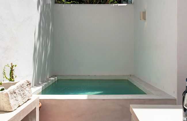 Experience Tranquility at Kelvin Urban Retreat - Photo 12