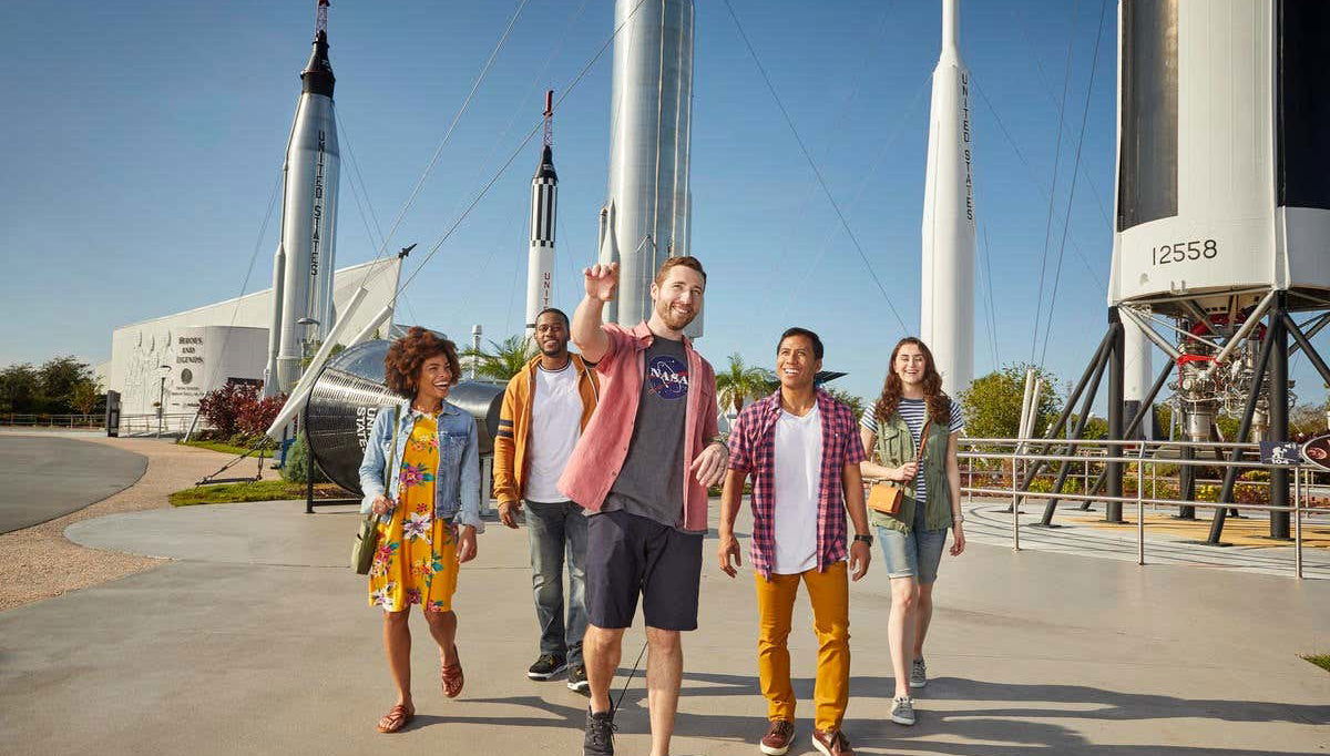Un gruppo in visita al Kennedy Space Center