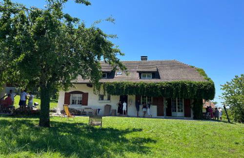 Grande maison familiale dans le massif des Bauges - Foto 1