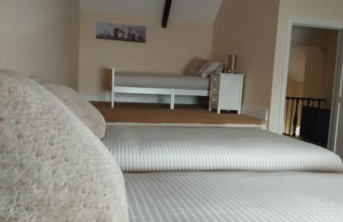 Waterfront Location, Balcony, Sea Views, Free Parking - Foto 9