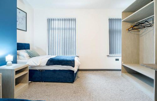 Spacious 3-Bedroom Home Near City Centre with Parking - Foto 30